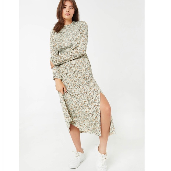 ARDENE
Ditsy Floral Peasant Midi Dress - Picture 1 of 6